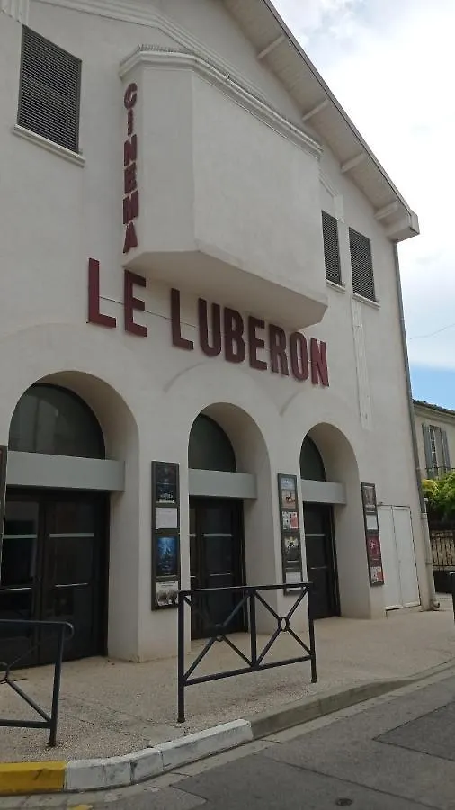 Les Cigales Bed & Breakfast Villelaure