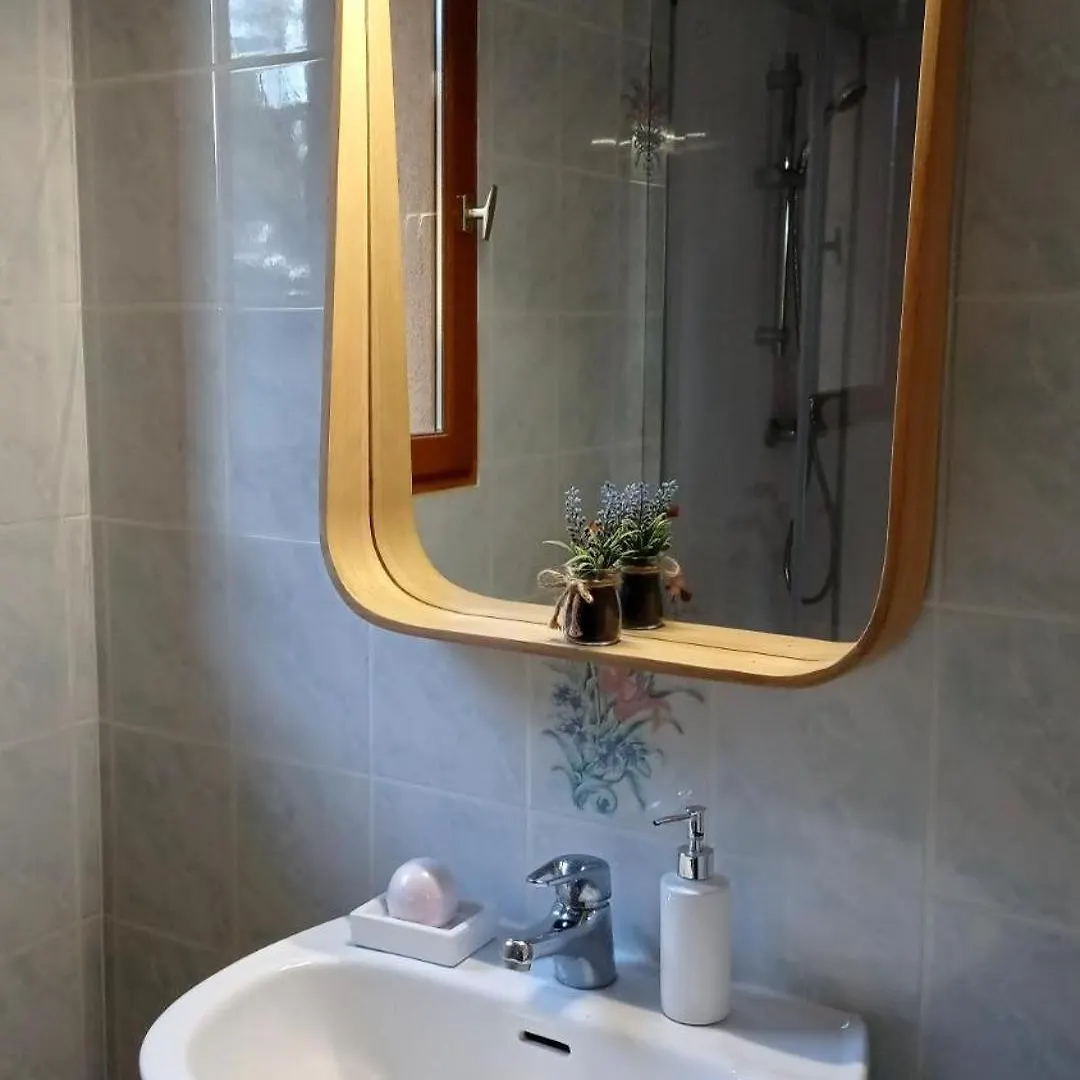Les Cigales Bed & Breakfast Villelaure