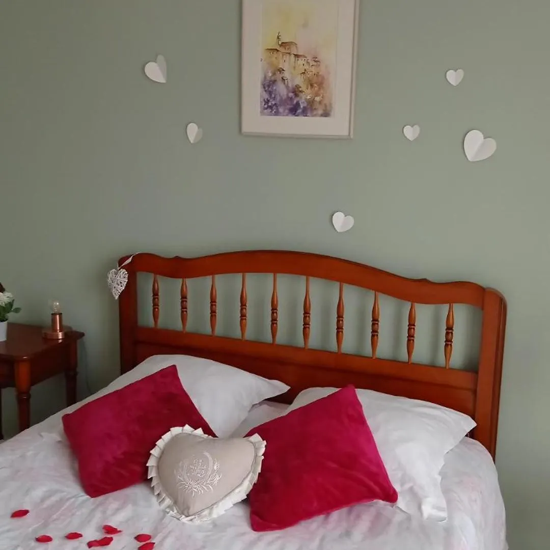 Les Cigales Bed & Breakfast Villelaure 0*,  France